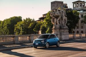 Fiat 500 la Prima 2020 года 